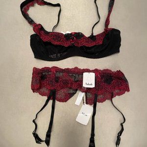 BNWT Aubade Passion Nocturne Garter Black Red Large
